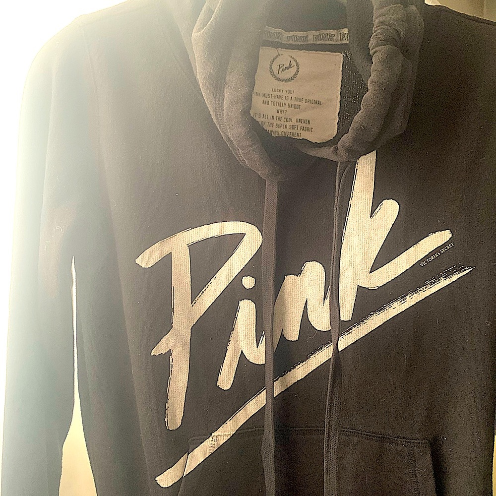 Pink sweater - Picture 2 of 10